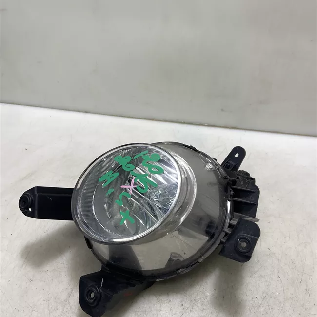 Proiettore fendinebbia sinistro