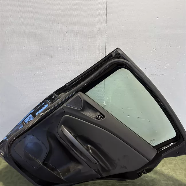 Porta posteriore destra