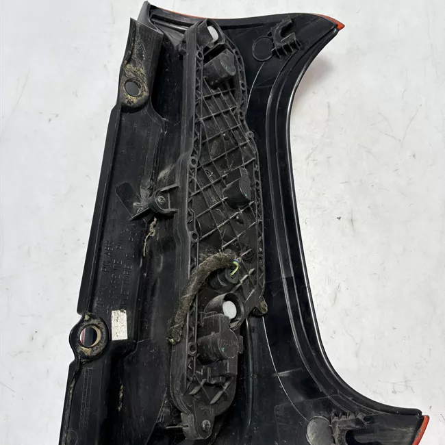 Fanale posteriore sinistro