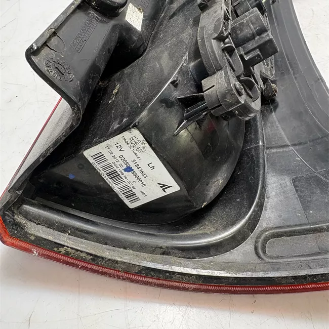 Fanale posteriore sinistro