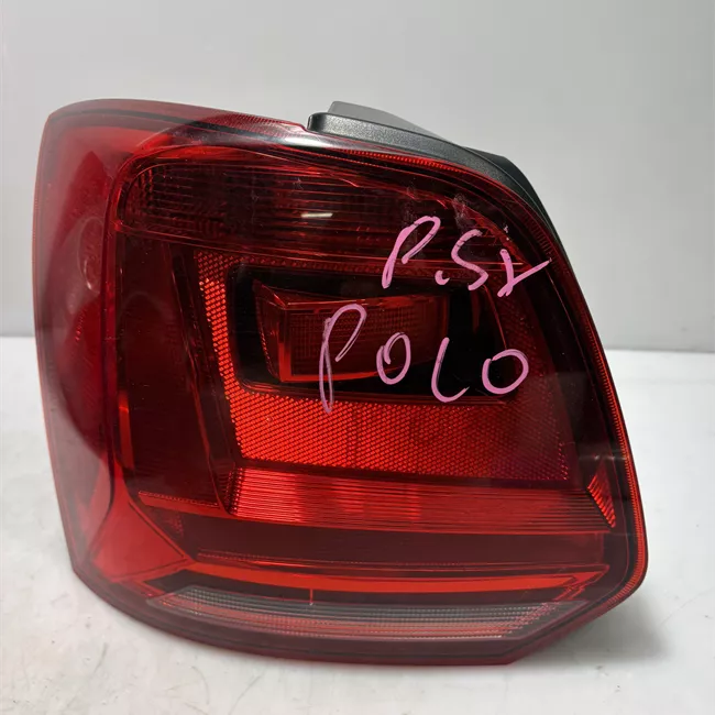 Fanale posteriore sinistro con retromarcia