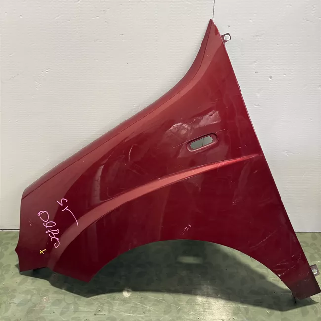 Parafango anteriore sinistro