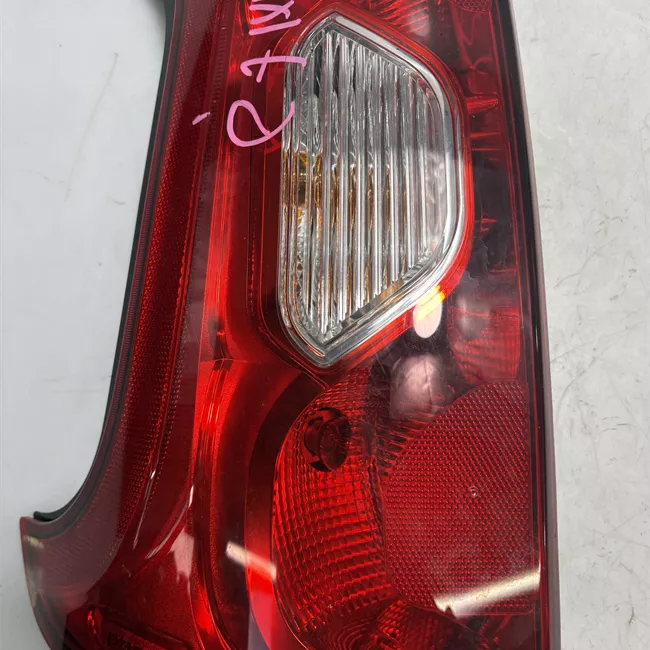 Fanale posteriore sinistro