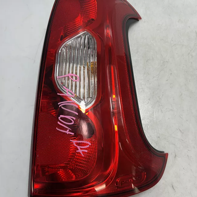 Fanale posteriore destro