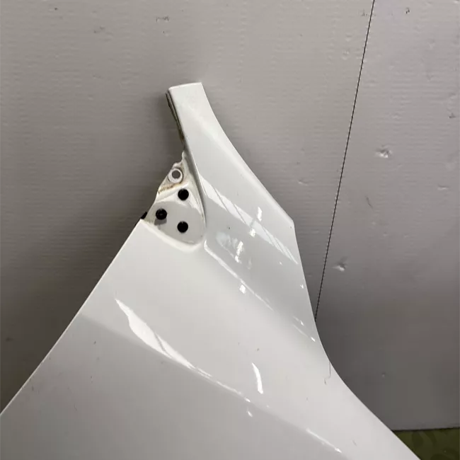 Parafango anteriore destro