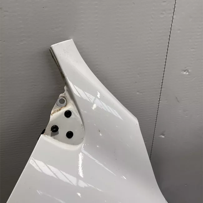 Parafango anteriore destro