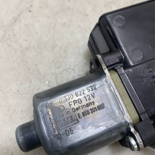 Alzacristallo porta posteriore sinistro