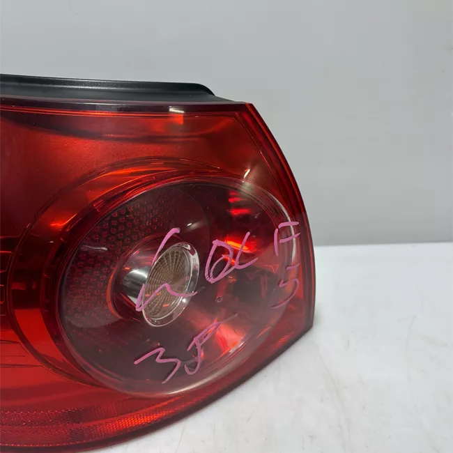 Fanale posteriore parte esterno sinistro