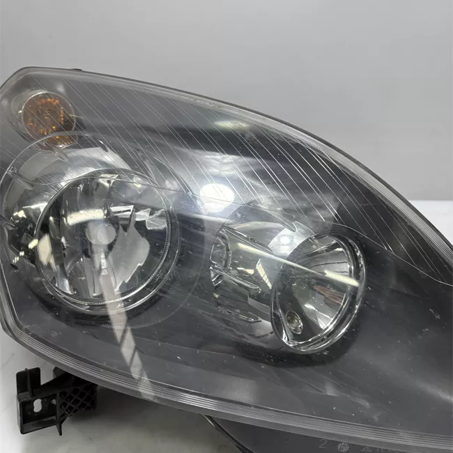 Proiettore destro Trasparente scuro