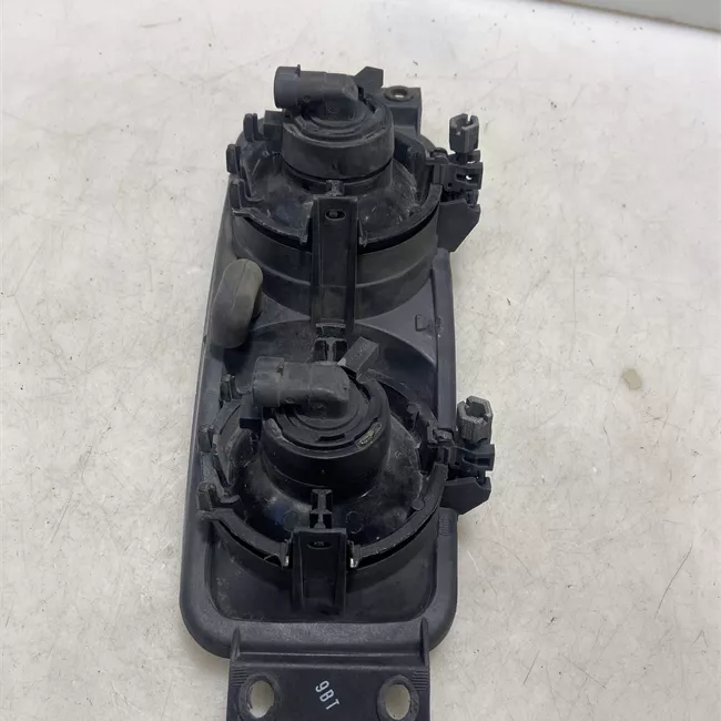 Proiettore fendinebbia destro