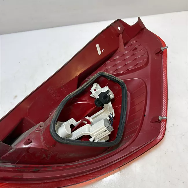 Fanale posteriore sinistro