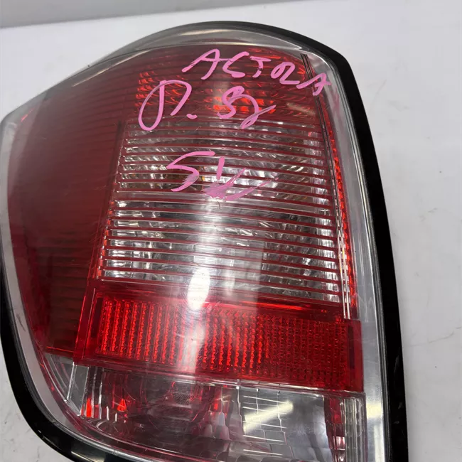 Fanale posteriore sinistro