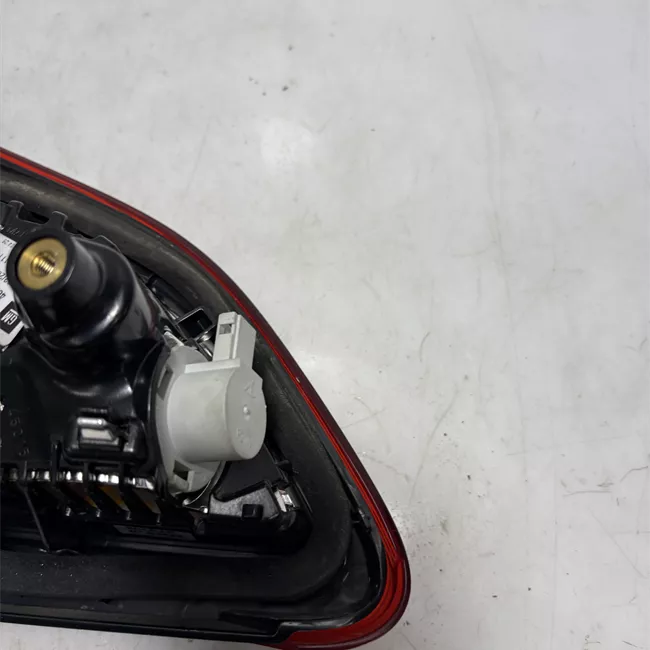 Fanale posteriore parte interno destro