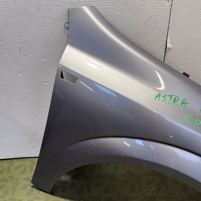 Parafango anteriore destro