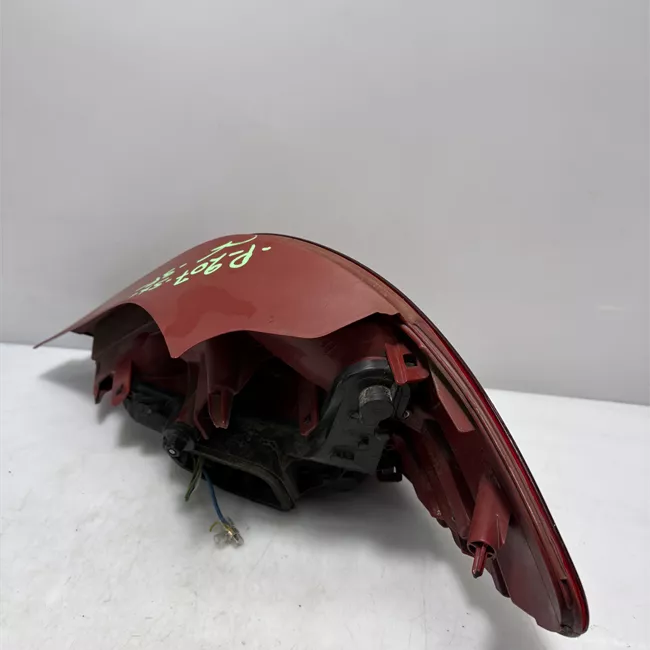 Fanale posteriore sinistro