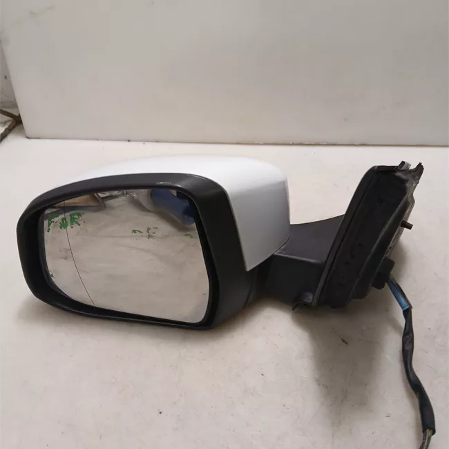 Retrovisore esterno regolazione elettrica sinistro con luce cortesia