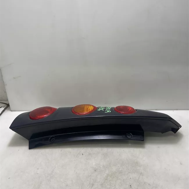 Fanale posteriore sinistro 04-05>