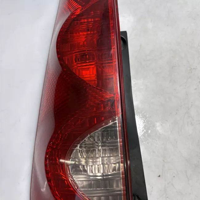 Fanale posteriore parte inferiore sinistro