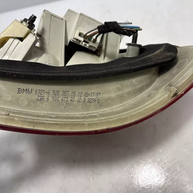 Fanale posteriore parte esterno sinistro Indicatori Direzione Bianchi