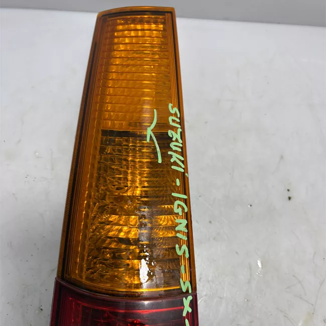 Fanale posteriore sinistro