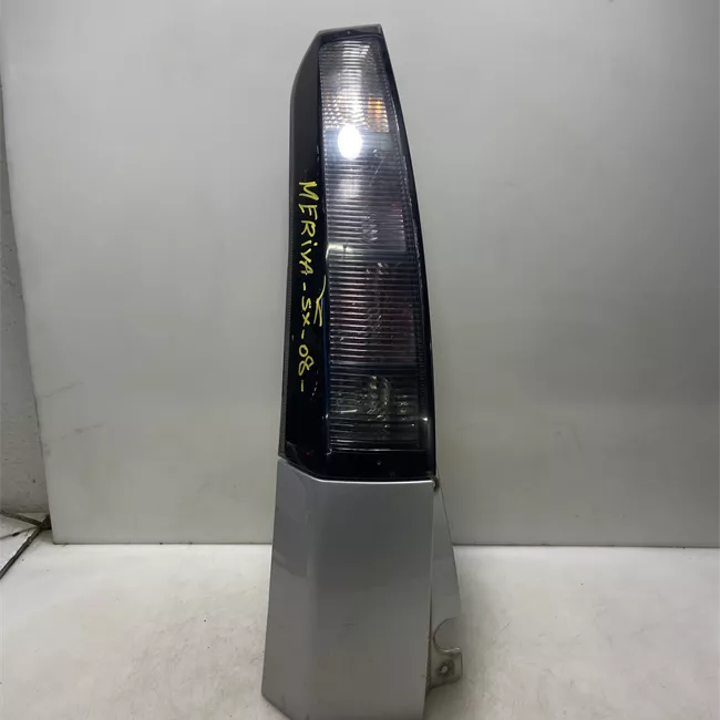 Fanale posteriore sinistro