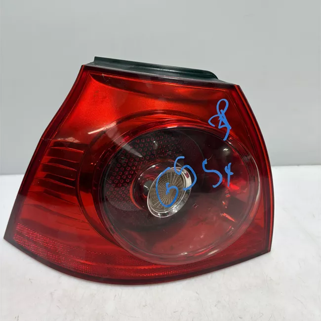 Fanale posteriore parte esterno sinistro