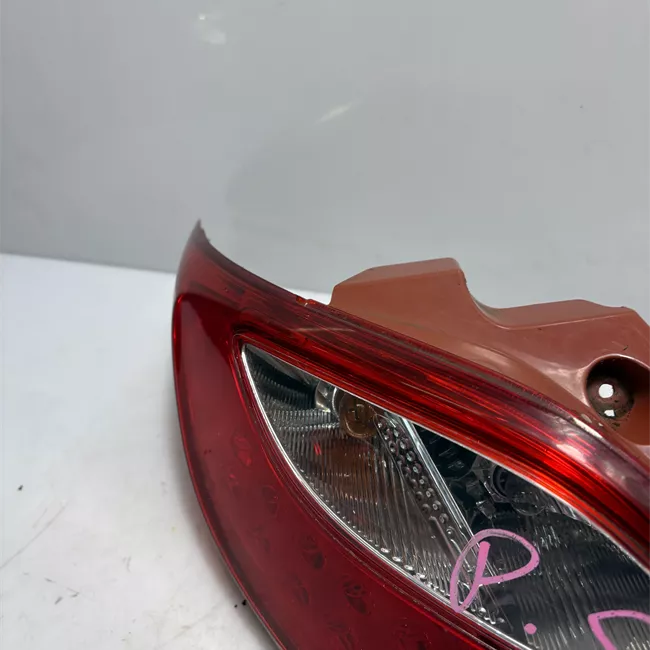 Fanale posteriore sinistro