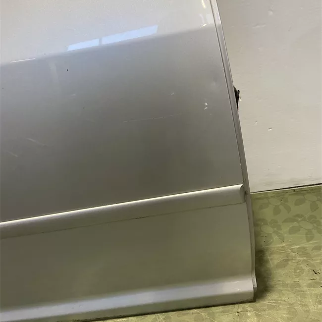 Porta posteriore destra