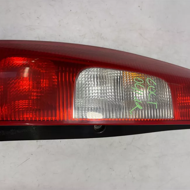 Fanale posteriore sinistro 01-02-06<