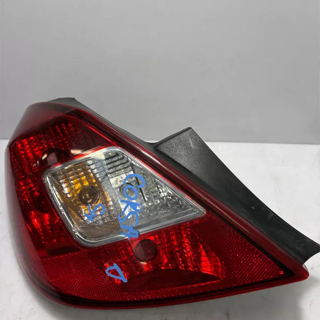 Fanale posteriore sinistro