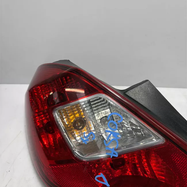 Fanale posteriore sinistro