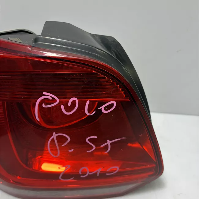 Fanale posteriore sinistro AL