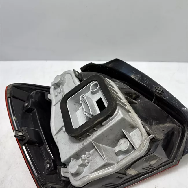 Fanale posteriore destro AL