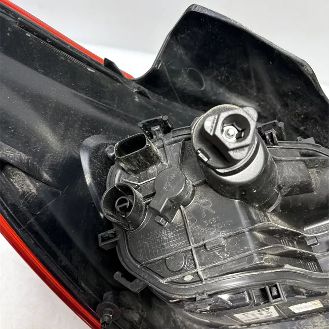 Fanale posteriore parte esterno destro