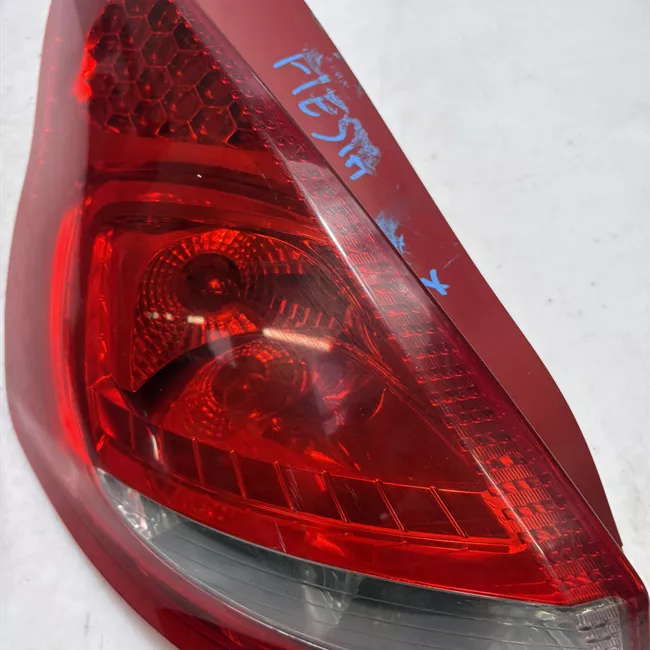 Fanale posteriore sinistro