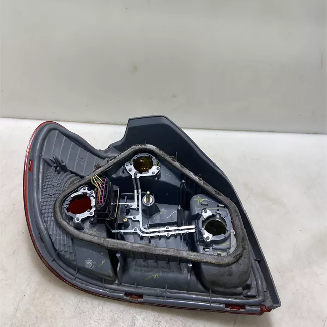 Fanale posteriore destro 08/99>12/02<