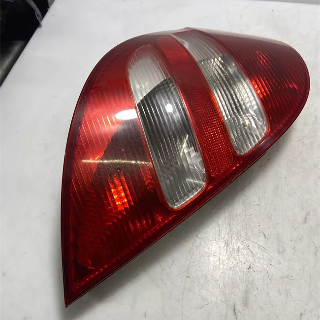 Fanale posteriore sinistro Avantgarde