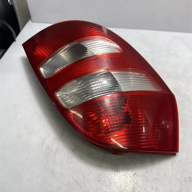 Fanale posteriore sinistro Avantgarde