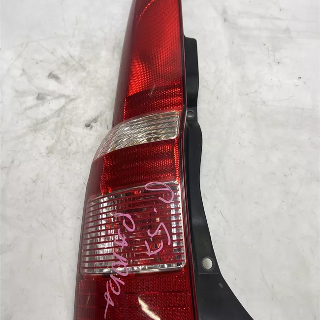 Fanale posteriore sinistro 11/04<