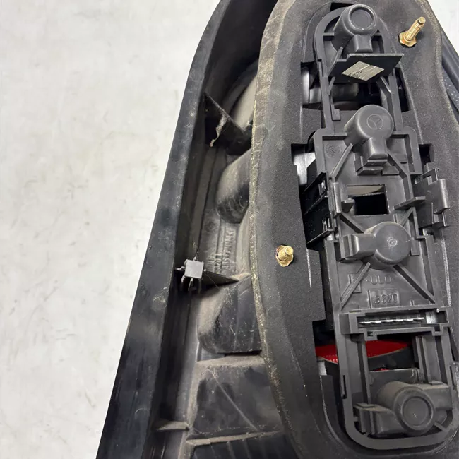 Fanale posteriore sinistro