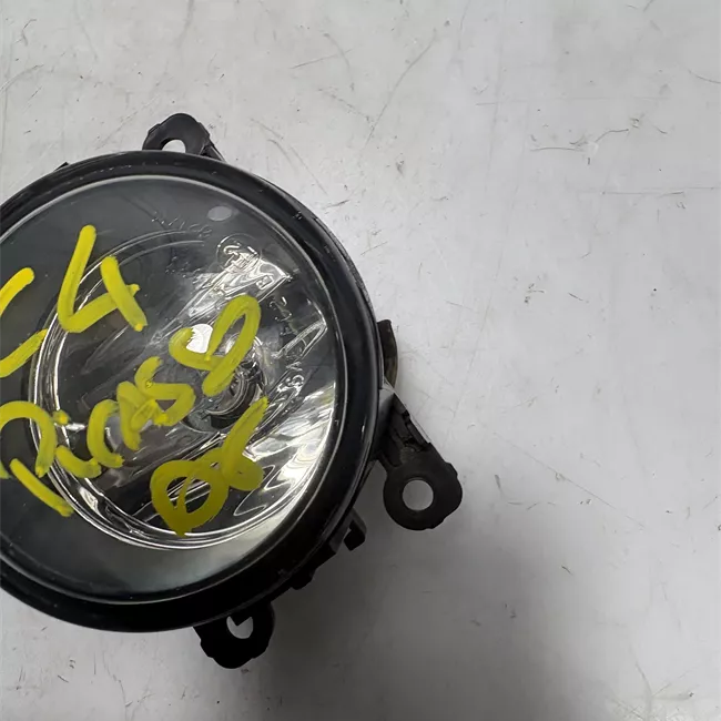 Proiettore fendinebbia destro