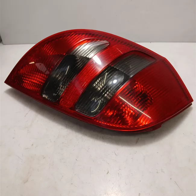 Fanale posteriore sinistro Avantgarde