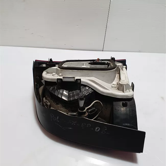 Fanale posteriore sinistro