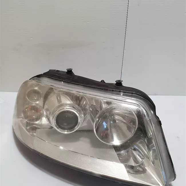 Proiettore destro Xeno