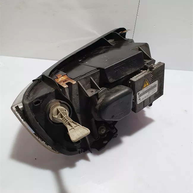 Proiettore destro Xeno