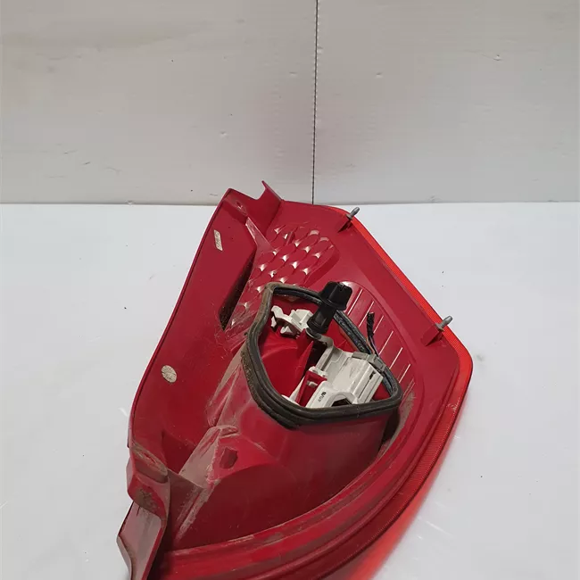 Fanale posteriore sinistro