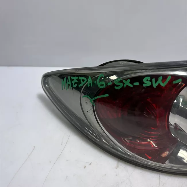 Fanale posteriore parte esterno sinistro