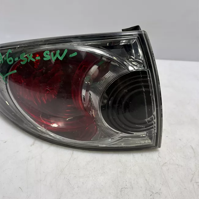 Fanale posteriore parte esterno sinistro