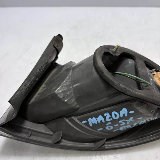 Fanale posteriore parte esterno sinistro