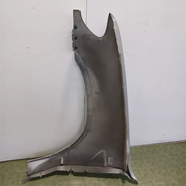 Parafango anteriore destro 10-03<